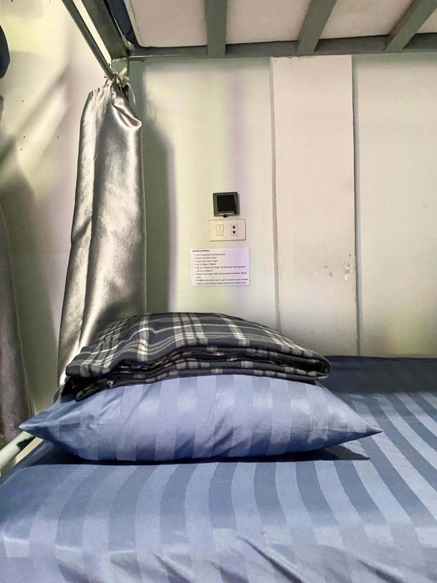 Sunrise Riverside Pool Hostel Луанг Прабанг Екстериор снимка